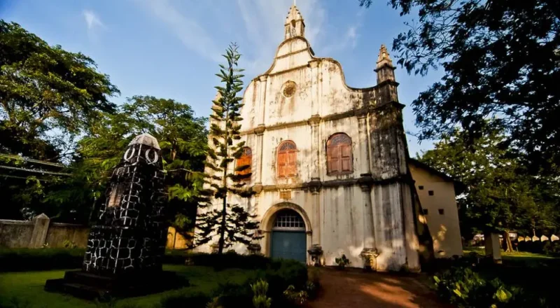 St. Francis Church and Dutch Palace